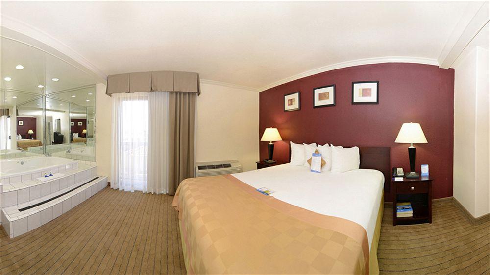 6 Lawndale, Ca South Bay 4* Lawndale