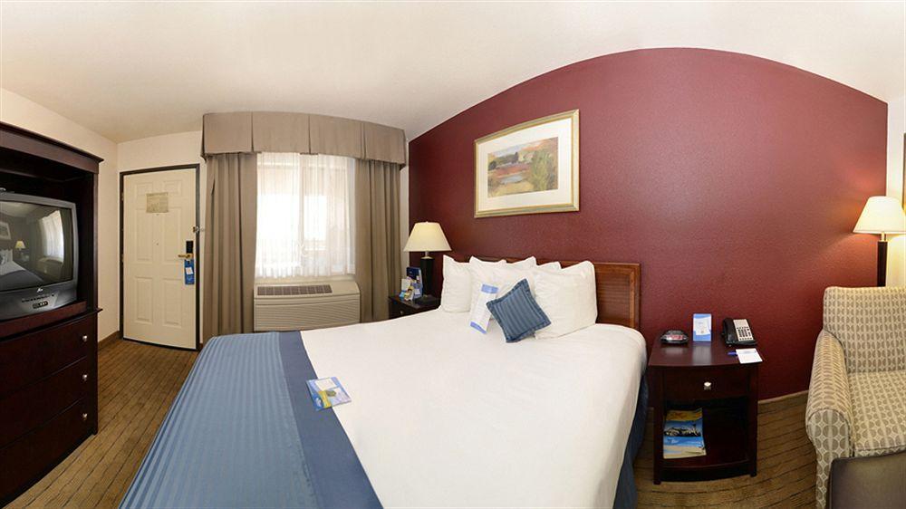 6 Lawndale, Ca South Bay Hotel